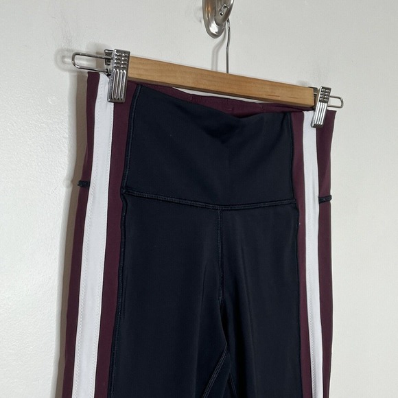 Athleta Crunch 7/8 Tights Burgundy Black Colorblock Womens Size XS Leggings - Picture 2 of 7